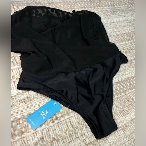 Cupshe Standard Rise Pom-Pom Wrap Swim Skirt - Picture 4 of 6